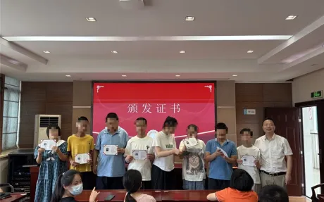 Tyst omsorg, vårdande tillväxt—SuJia Medical samarbetar med Jiaxing Special Education School